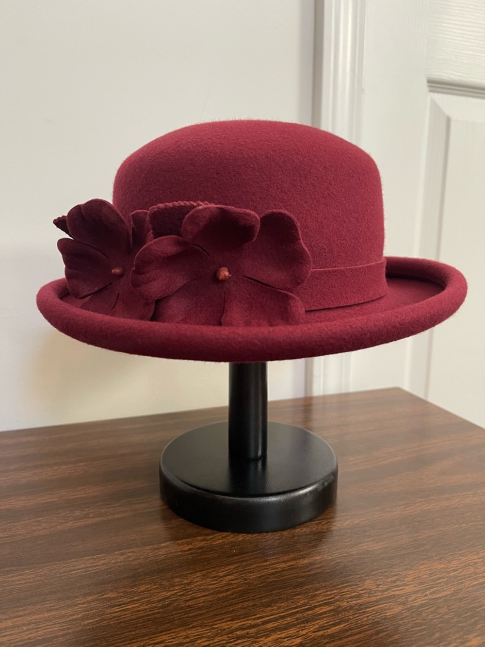 Vintage Liz Claiborne Burgundy 100% Wool Cloche Hat with 3D Floral Accent